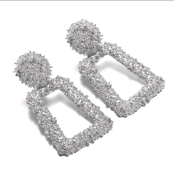 ⚜️[𝟯/$𝟭𝟴]⚜️Big Silver Quad Dangle Earrings NEW - Picture 3 of 12